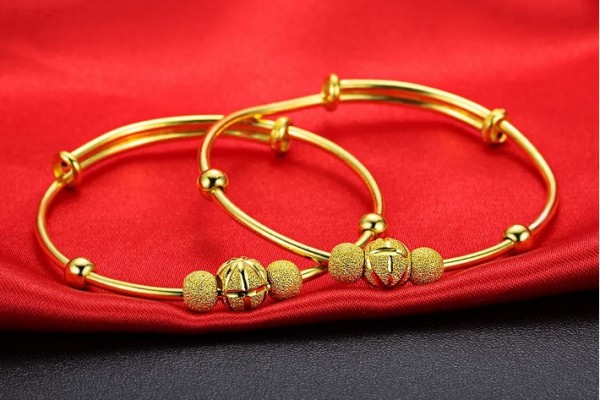 男子逗娃順走孩子9500元金手鐲 小孩戴金手鐲的寓意 男子逗娃順走孩子9500元金手鐲 小孩戴金手鐲的寓意