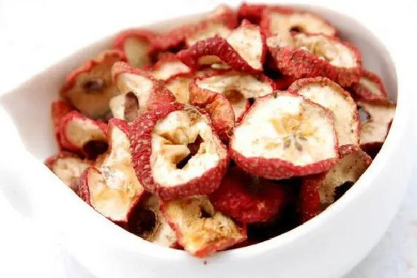 山楂干是陳年的好還是當(dāng)年的好 山楂干買什么樣的好 山楂干是陳年的好還是當(dāng)年的好 山楂干買什么樣的好