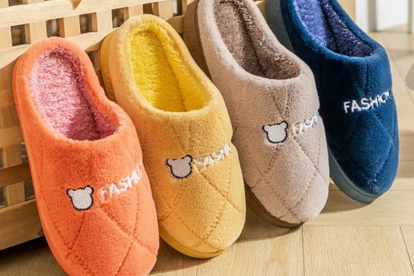 棉拖鞋哪個(gè)品牌好 棉拖鞋買(mǎi)什么牌子好 棉拖鞋哪個(gè)品牌好 棉拖鞋買(mǎi)什么牌子好