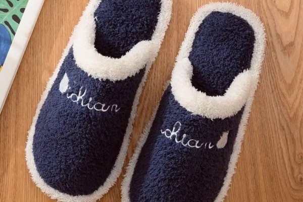 棉拖鞋臭了怎么除味 棉拖鞋多久洗一次合適 棉拖鞋臭了怎么除味 棉拖鞋多久洗一次合適