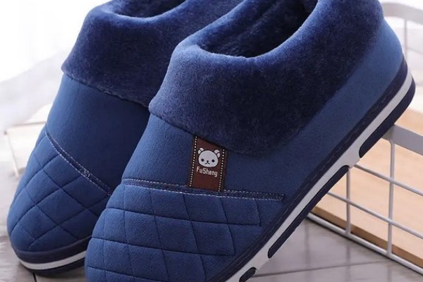 棉拖鞋哪個(gè)品牌好 棉拖鞋買(mǎi)什么牌子好 棉拖鞋哪個(gè)品牌好 棉拖鞋買(mǎi)什么牌子好