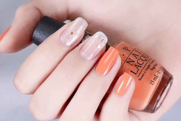 護(hù)甲油和營養(yǎng)油的區(qū)別 護(hù)甲油可以當(dāng)指甲油用嗎 護(hù)甲油和營養(yǎng)油的區(qū)別 護(hù)甲油可以當(dāng)指甲油用嗎