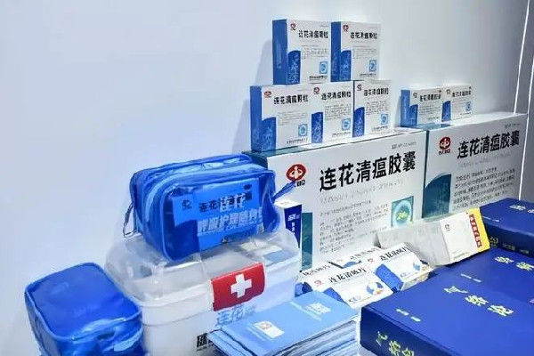 藥店連花清瘟大漲價(jià)監(jiān)管告誡將嚴(yán)打 連花清瘟吃幾天停藥 藥店連花清瘟大漲價(jià)監(jiān)管告誡將嚴(yán)打 連花清瘟吃幾天停藥