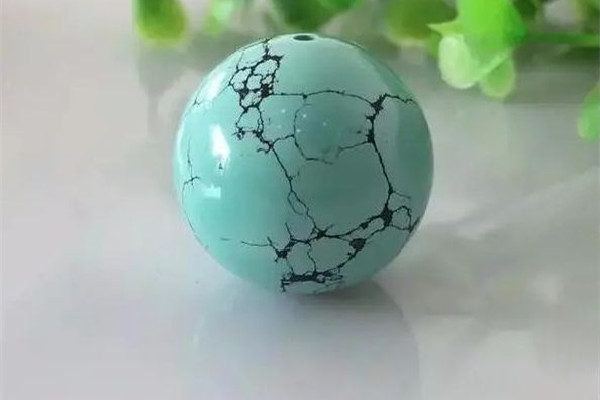 綠松石什么顏色才是最好的 綠松石買綠色還是藍色 綠松石什么顏色才是最好的 綠松石買綠色還是藍色