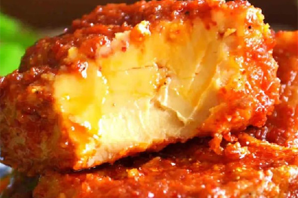 霉豆腐用油和不用油的區(qū)別 霉豆腐用油泡怎么做 霉豆腐用油和不用油的區(qū)別 霉豆腐用油泡怎么做