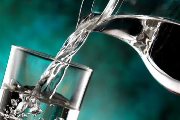 一新冠患者因過量飲水導致水中毒 感冒喝水有什么作用