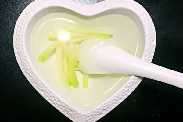 蔥白水可以退燒嗎 蔥白水適合什么感冒 蔥白水可以退燒嗎 蔥白水適合什么感冒