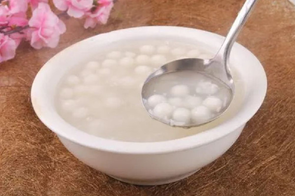 米酒湯圓是先煮米酒還是先煮湯圓 米酒湯圓怎么做好吃 米酒湯圓是先煮米酒還是先煮湯圓 米酒湯圓怎么做好吃