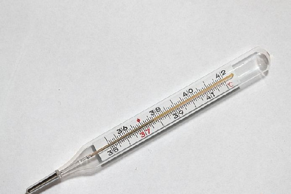 便利店35.8元賣體溫計被罰 水銀體溫計甩到哪里合適 便利店35.8元賣體溫計被罰 水銀體溫計甩到哪里合適