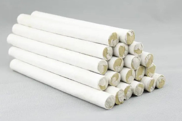 艾條的功效與作用 艾條對(duì)人體有害嗎 艾條的功效與作用 艾條對(duì)人體有害嗎