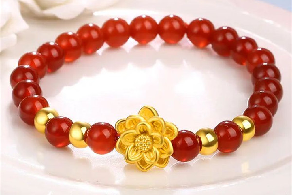 黃金轉(zhuǎn)運(yùn)珠一般戴幾顆 黃金轉(zhuǎn)運(yùn)珠有什么講究 黃金轉(zhuǎn)運(yùn)珠一般戴幾顆 黃金轉(zhuǎn)運(yùn)珠有什么講究