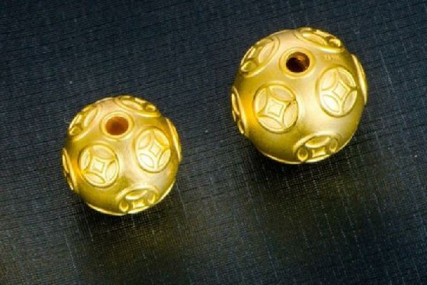 黃金轉(zhuǎn)運(yùn)珠一般戴幾顆 黃金轉(zhuǎn)運(yùn)珠有什么講究 黃金轉(zhuǎn)運(yùn)珠一般戴幾顆 黃金轉(zhuǎn)運(yùn)珠有什么講究