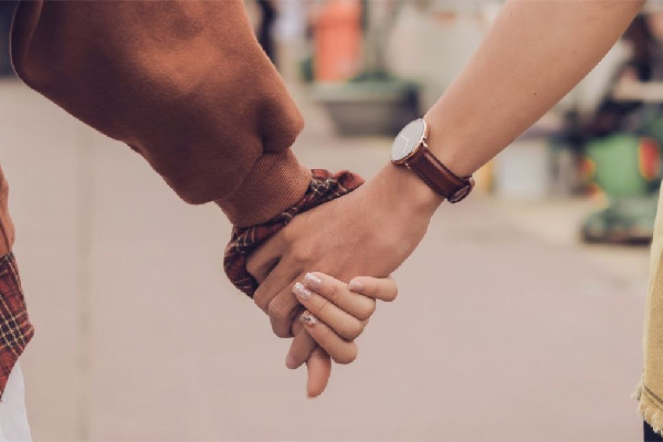 女生回男友家過節(jié)后決定分手 女生去男生家里意味著什么 女生回男友家過節(jié)后決定分手 女生去男生家里意味著什么