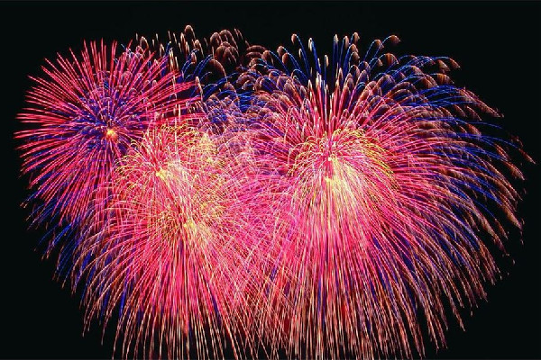 央視網:煙花的禁與放該被正視了 煙花在哪里可以放