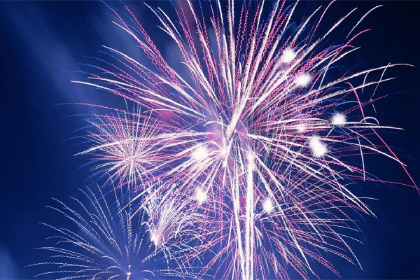 央視網:煙花的禁與放該被正視了 煙花在哪里可以放