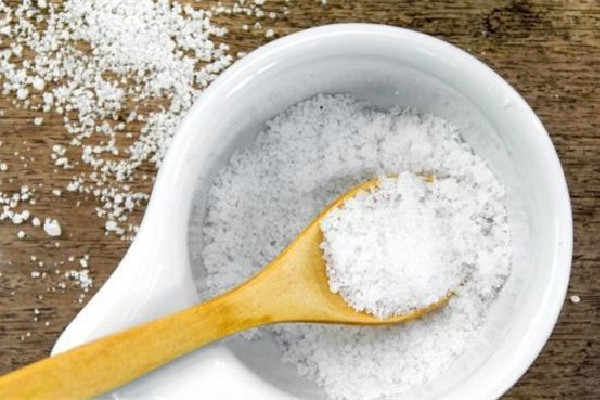 淡鹽水要什么時(shí)候喝比較好 淡鹽水可以空腹喝嗎 淡鹽水要什么時(shí)候喝比較好 淡鹽水可以空腹喝嗎