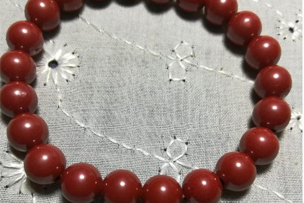 朱砂手串戴哪個(gè)手有講究嗎 朱砂手串可以戴腳上嗎 朱砂手串戴哪個(gè)手有講究嗎 朱砂手串可以戴腳上嗎