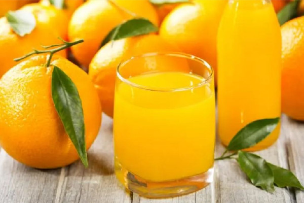 服務(wù)員將清潔劑當“橙汁”上桌 地板清潔劑有毒嗎 服務(wù)員將清潔劑當“橙汁”上桌 地板清潔劑有毒嗎