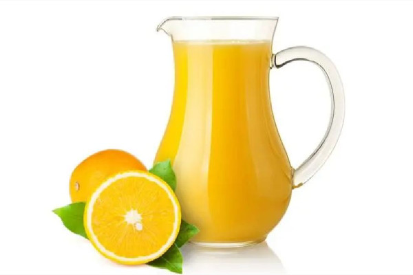 橙汁榨出來是苦的能喝不 橙汁是連皮一起榨嗎 橙汁榨出來是苦的能喝不 橙汁是連皮一起榨嗎