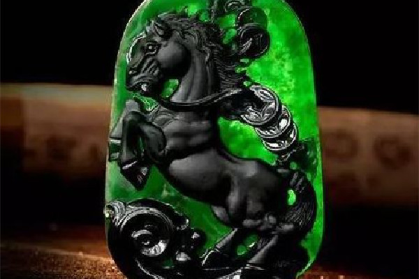 墨翠怎么看真假 墨翠是越黑越好嗎