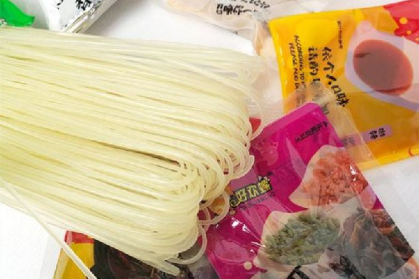 好歡螺螺螄粉的熱量 好歡螺螺螄粉會(huì)胖嗎 好歡螺螺螄粉的熱量 好歡螺螺螄粉會(huì)胖嗎