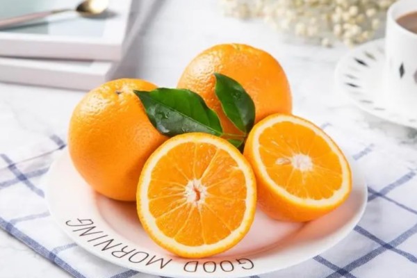 橙子怎么撥開最方便 橙子剝皮吃還是切塊吃 橙子怎么撥開最方便 橙子剝皮吃還是切塊吃