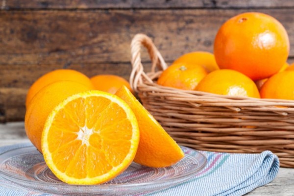 橙子是光感食物嗎 橙子什么時(shí)候吃好 橙子是光感食物嗎 橙子什么時(shí)候吃好