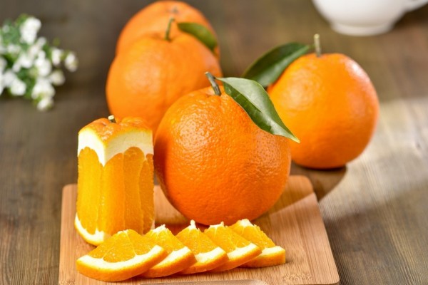 橙子是光感食物嗎 橙子什么時(shí)候吃好 橙子是光感食物嗎 橙子什么時(shí)候吃好