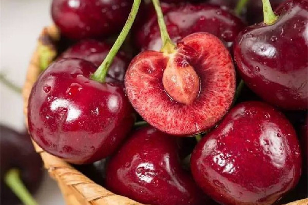 男子路邊買車厘子被瞬間調包 車厘子買什么品種的好