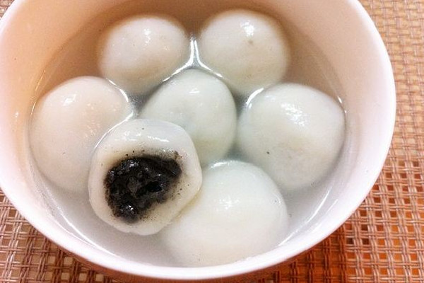 湯圓怎么樣才算是熟了 湯圓浮起來(lái)是熟了嗎