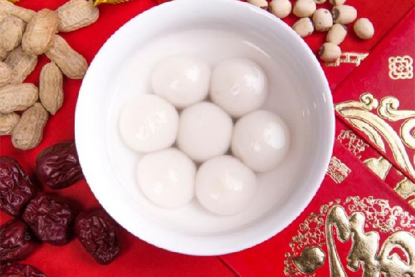 湯圓直接用水煮嗎 湯圓怎么煮不破皮 湯圓直接用水煮嗎 湯圓怎么煮不破皮