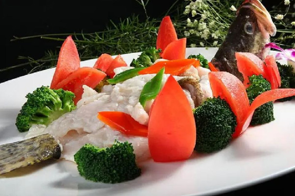 蒸桂花魚(yú)是冷水還是熱水 蒸桂花魚(yú)用大火還是小火 蒸桂花魚(yú)是冷水還是熱水 蒸桂花魚(yú)用大火還是小火