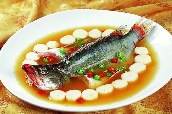 蒸桂花魚(yú)是冷水還是熱水 蒸桂花魚(yú)用大火還是小火 蒸桂花魚(yú)是冷水還是熱水 蒸桂花魚(yú)用大火還是小火