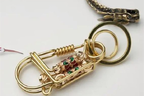 10歲女孩文具店買到性暗示鑰匙扣 鑰匙扣可以掛在哪里