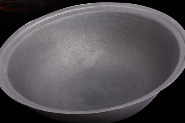 鑄鐵鍋會(huì)粘鍋嗎 鑄鐵鍋有涂層嗎 鑄鐵鍋會(huì)粘鍋嗎 鑄鐵鍋有涂層嗎