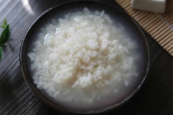 糯米酒會(huì)引起痛風(fēng)嗎 糯米酒嘌呤含量高嗎 糯米酒會(huì)引起痛風(fēng)嗎 糯米酒嘌呤含量高嗎