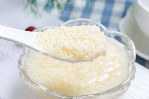 糯米酒會(huì)引起痛風(fēng)嗎 糯米酒嘌呤含量高嗎 糯米酒會(huì)引起痛風(fēng)嗎 糯米酒嘌呤含量高嗎