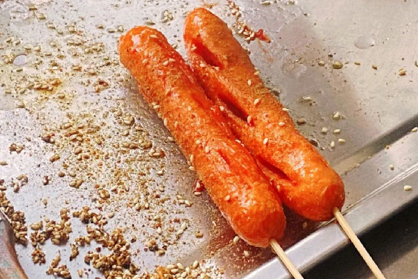 淀粉腸有黑點(diǎn)是什么原因 淀粉腸會(huì)壞嗎 淀粉腸有黑點(diǎn)是什么原因 淀粉腸會(huì)壞嗎