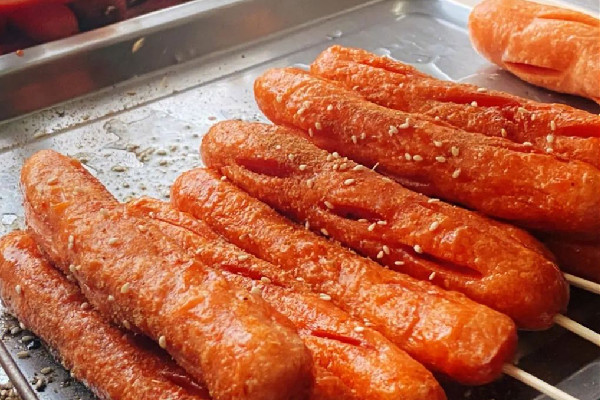 淀粉腸有黑點(diǎn)是什么原因 淀粉腸會(huì)壞嗎 淀粉腸有黑點(diǎn)是什么原因 淀粉腸會(huì)壞嗎