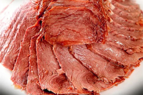 醬牛肉放什么調(diào)料最好 醬牛肉可以放花椒大料嗎 醬牛肉放什么調(diào)料最好 醬牛肉可以放花椒大料嗎