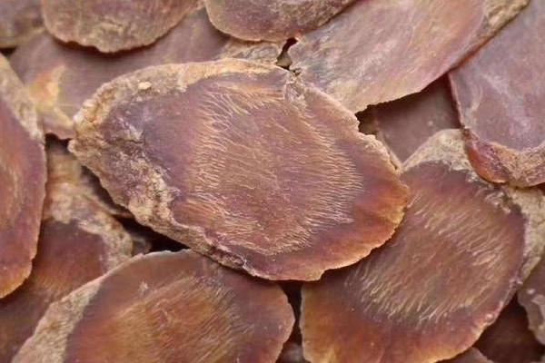 紅參適合什么體質(zhì)的人服用 紅參適合男人吃還是女人吃 紅參適合什么體質(zhì)的人服用 紅參適合男人吃還是女人吃