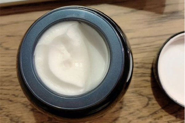 赫蓮娜面霜怎么查真假 赫蓮娜面霜有防偽碼嗎 赫蓮娜面霜怎么查真假 赫蓮娜面霜有防偽碼嗎