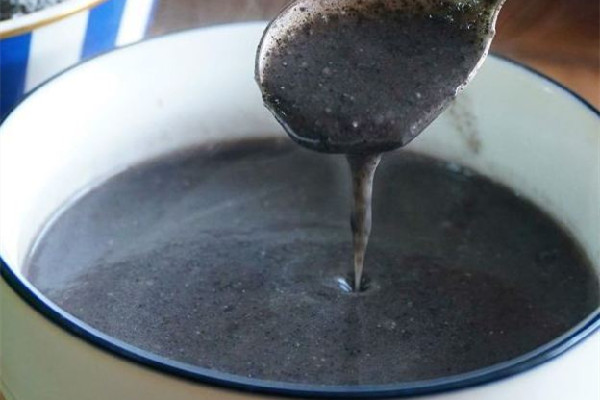 黑芝麻糊為什么攪拌不開 黑芝麻糊怎么沖泡 黑芝麻糊為什么攪拌不開 黑芝麻糊怎么沖泡