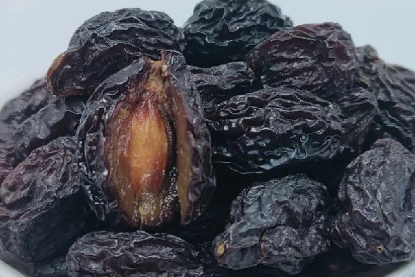 西梅怎么做成西梅干 西梅干有營養(yǎng)嗎 西梅怎么做成西梅干 西梅干有營養(yǎng)嗎