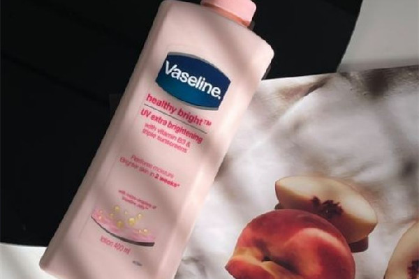 美白身體乳真的可以美白嗎 美白身體乳對身體有傷害嗎 美白身體乳真的可以美白嗎 美白身體乳對身體有傷害嗎