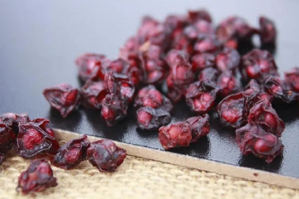 五味子可以長(zhǎng)期吃嗎 五味子長(zhǎng)期食用的危害 五味子可以長(zhǎng)期吃嗎 五味子長(zhǎng)期食用的危害