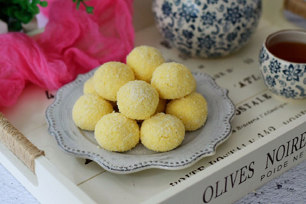 椰蓉怎么分辨好壞 椰蓉會氧化變黃嗎 椰蓉怎么分辨好壞 椰蓉會氧化變黃嗎