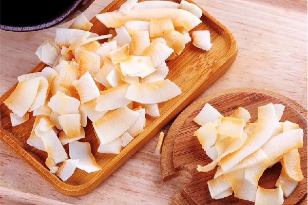 椰子片不脆了怎么辦 椰子片可以做成椰蓉嗎 椰子片不脆了怎么辦 椰子片可以做成椰蓉嗎