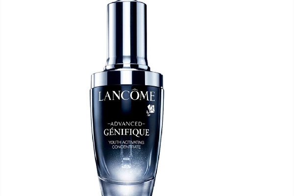 肌底液為什么用的臉上很粘 肌底液為什么會(huì)搓泥 肌底液為什么用的臉上很粘 肌底液為什么會(huì)搓泥