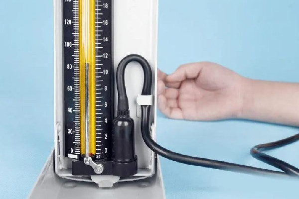 水銀血壓計(jì)和電子血壓計(jì)哪個(gè)準(zhǔn)確 水銀血壓計(jì)會有誤差嗎